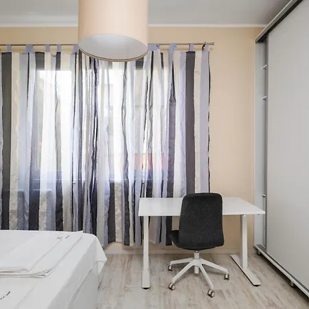 Cozy Nest Near Eagle's Bridge With Workspace By Flat Mаnager Apartament *