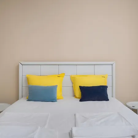 Cozy Nest Near Eagle's Bridge With Workspace By Flat Mаnager ソフィア